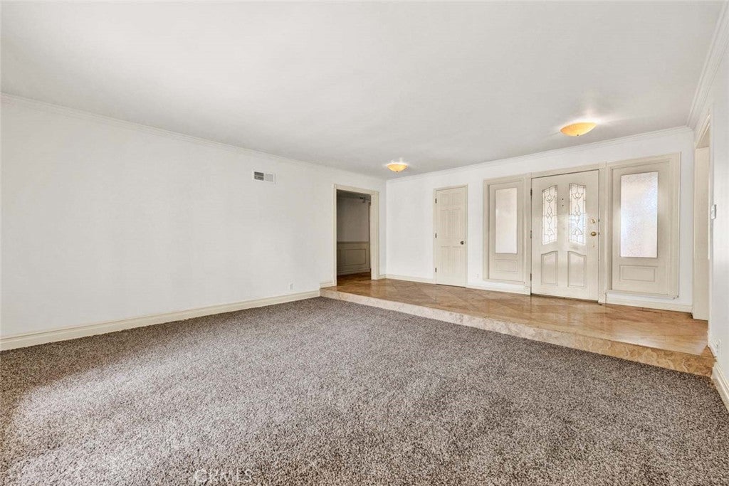 18922 Gregory Lane, Huntington Beach CA 92646 - Photo 6