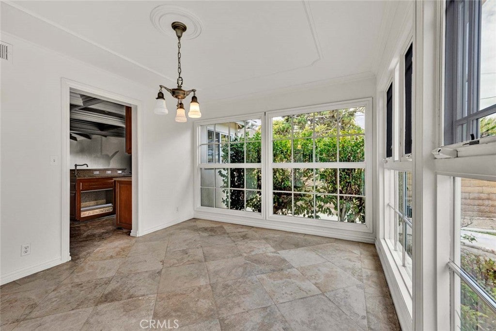 18922 Gregory Lane, Huntington Beach CA 92646 - Photo 8
