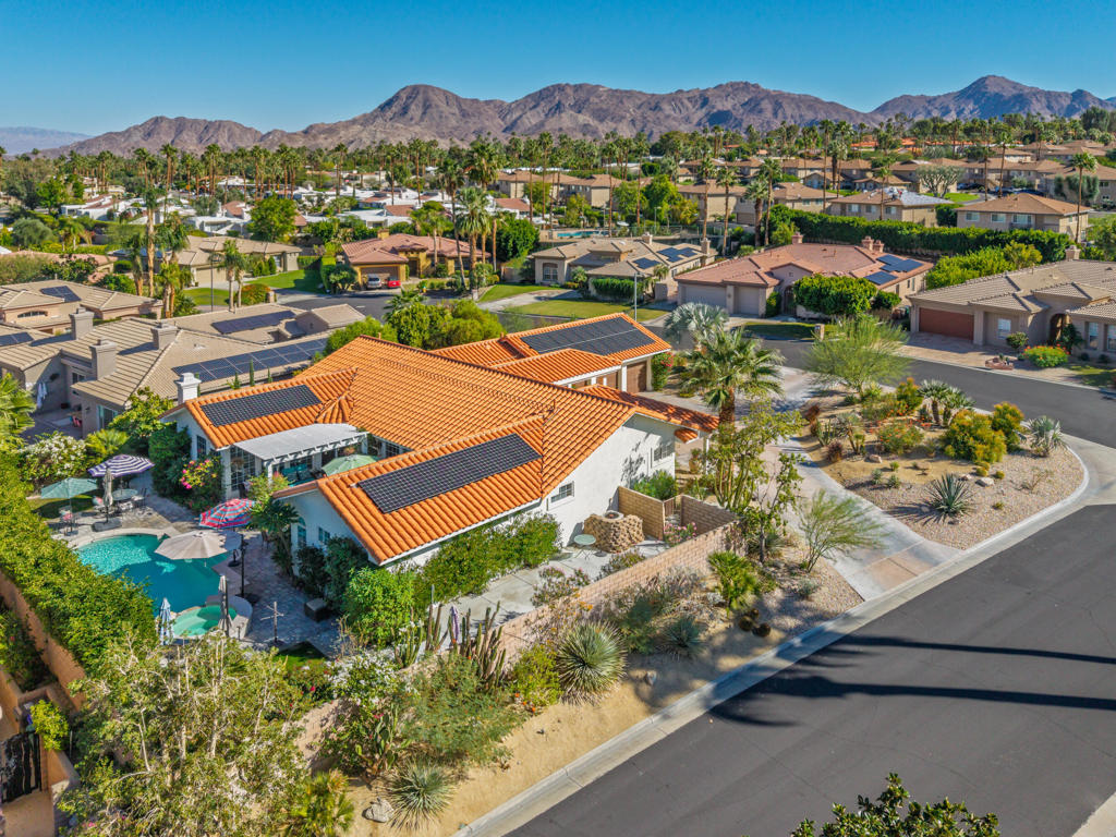 Vista Paseo - Residential