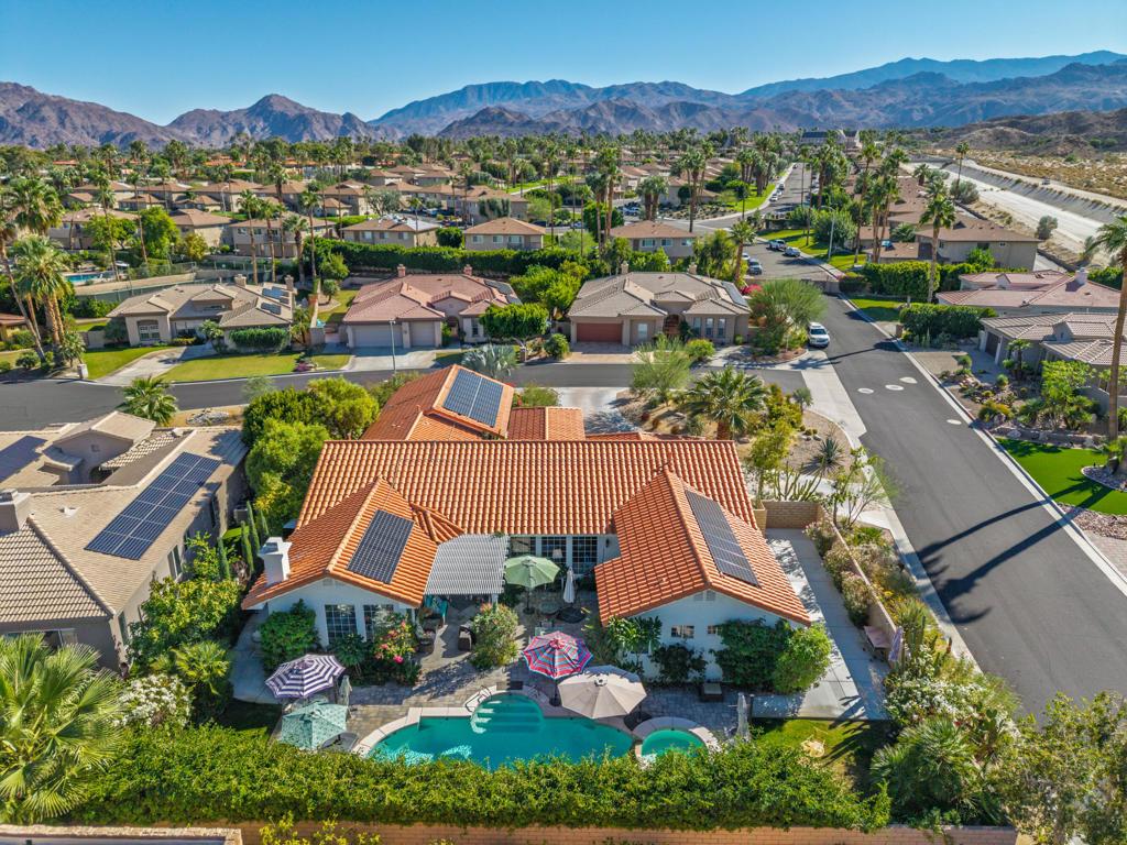 Vista Paseo - Residential