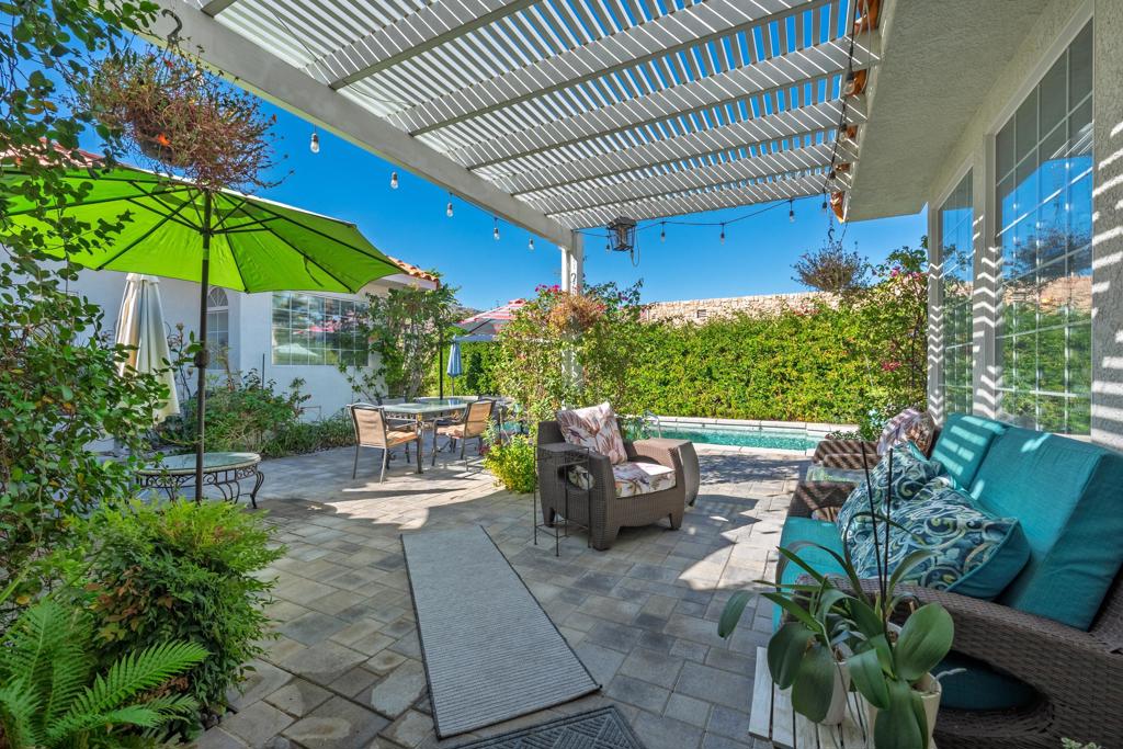 Vista Paseo - Residential