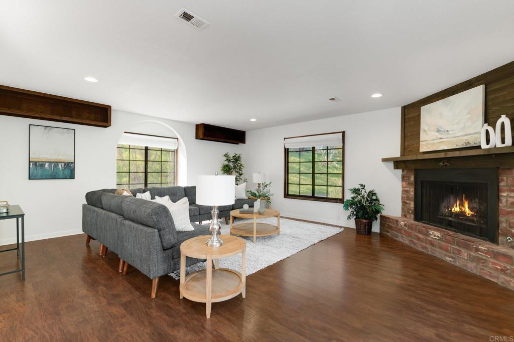 2278 Bautista Avenue