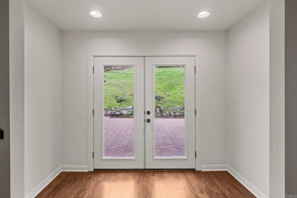 2278 Bautista Avenue