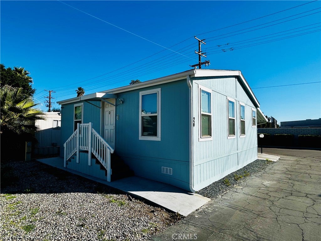 24 Coolidge Drive 24