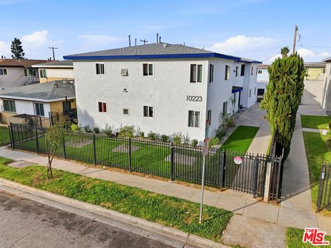 Photo of 10223 Darby Avenue, Inglewood, CA 90303 (MLS # 26653167)