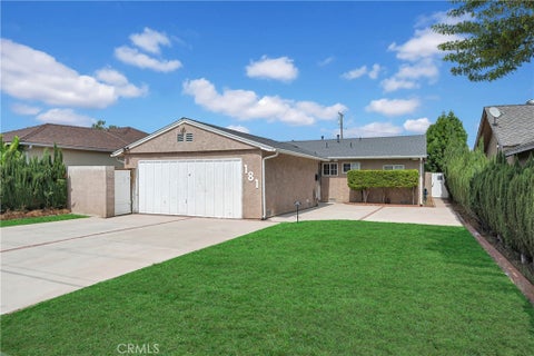 Photo of 181 W 223rd Street, Carson, CA 90745 (MLS # PW26197983)