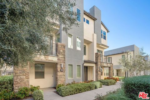 19505 Herringbone Drive Northridge CA 91324