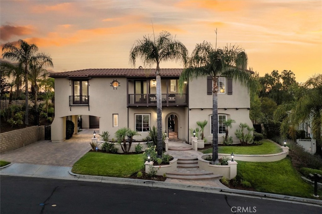 24816 Los Altos Drive