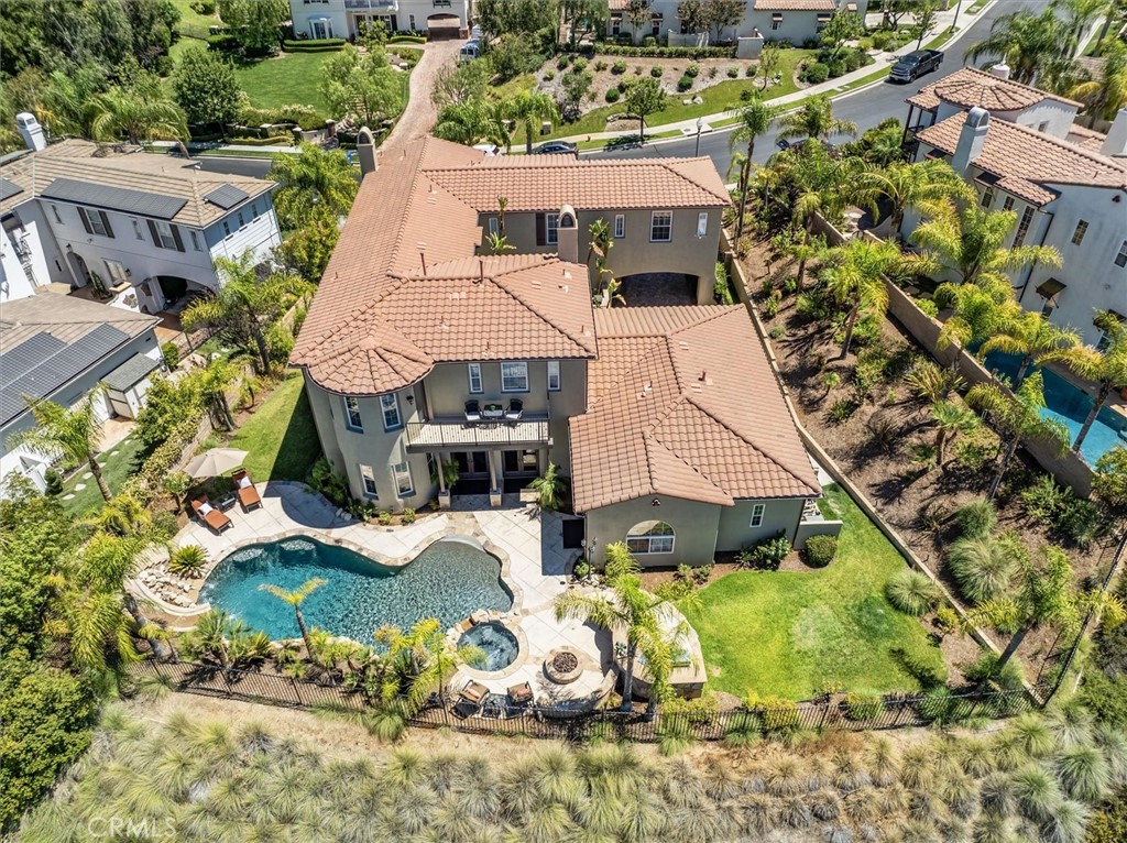 24816 Los Altos Drive