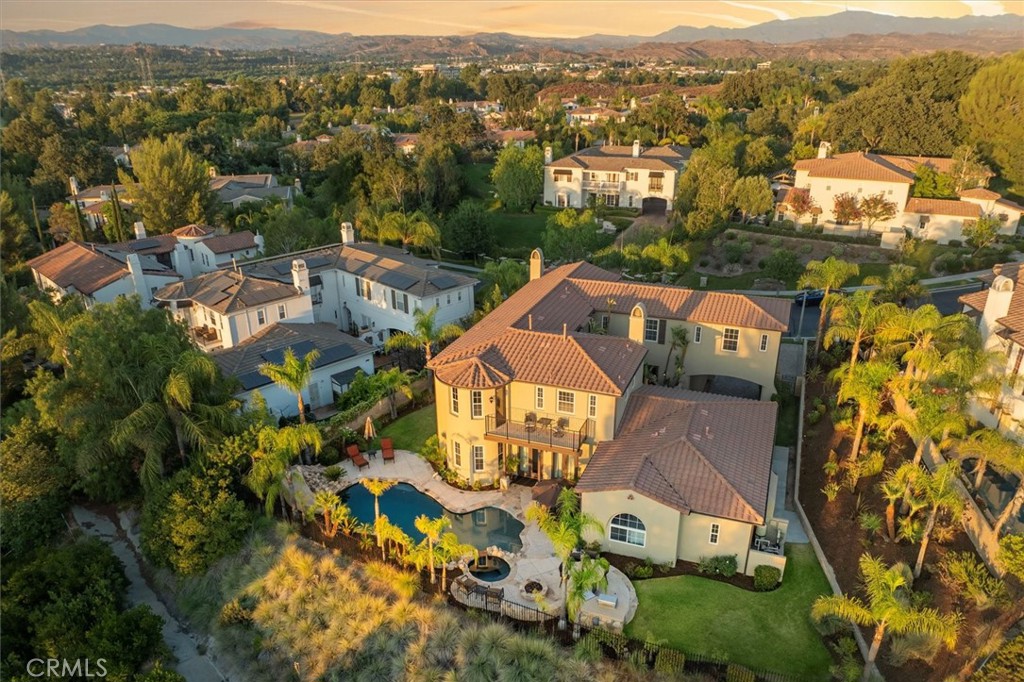 24816 Los Altos Drive
