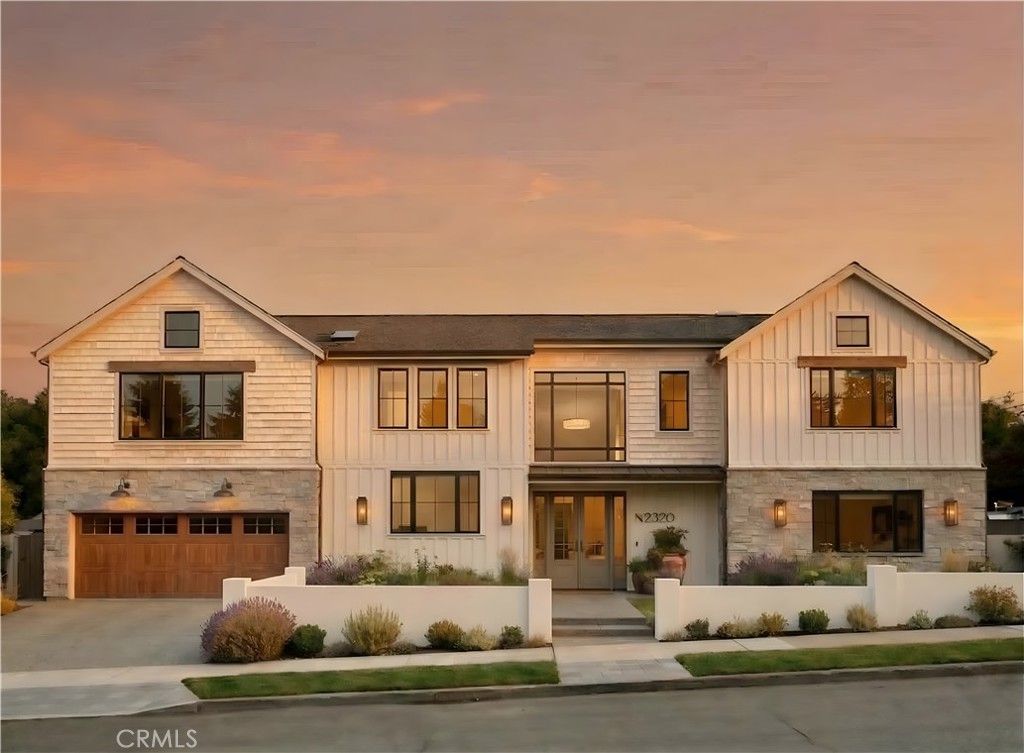 Photo of 2302 Fairhill Dr, Newport Beach, CA 92660 (MLS # OC26059225)