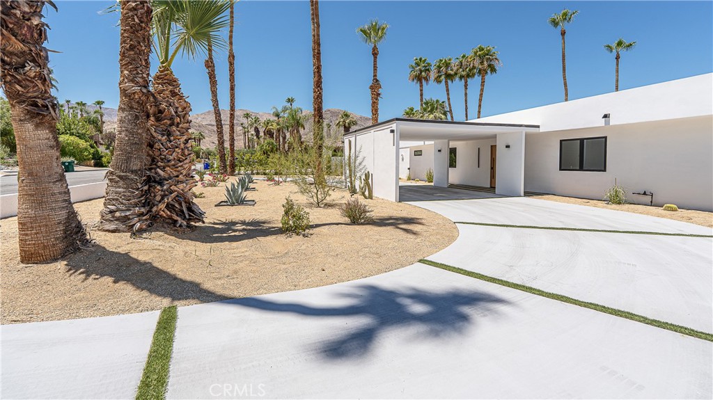 El Paseo Village (32310) - Residential