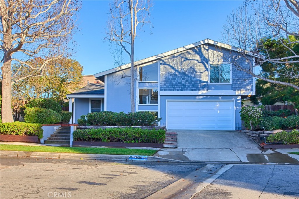 The opportunity you have been waiting for is finally here! Welcome to this charming, remodeled home located in a prime part of the desirable Manhattan Heights neighborhood. The vaulted ceiling entryway flows right into the bright, open floor plan. The kitchen is open to the dining and living spaces and features Venatino quartz countertops with a breakfast bar and stainless cooktop. Get cozy next to the fireplace in the living room while you sit back and watch the action in the kitchen and private, lush backyard! The windows and doors in the rear of the house are wide enough to provide the indoor/outdoor feel that everyone desires. Primary bedroom is conveniently located downstairs and the two bedrooms upstairs share a 3/4 bath. Magnolia is a special street with low traffic, great neighbors and sufficient parking.