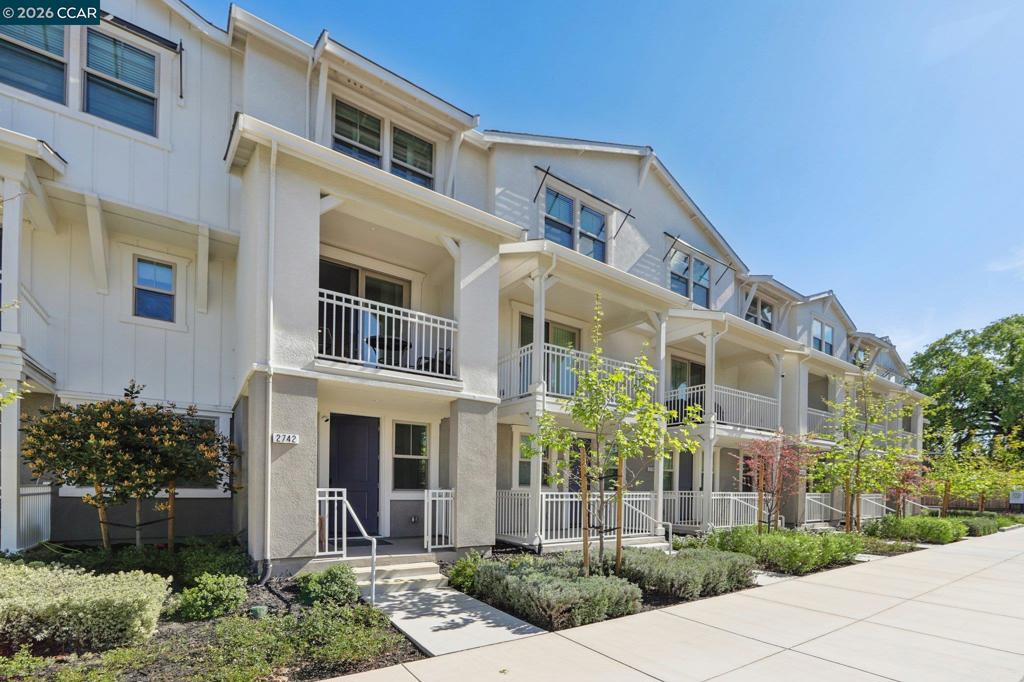 2742 Jones Rd Rd, Walnut Creek CA 94597