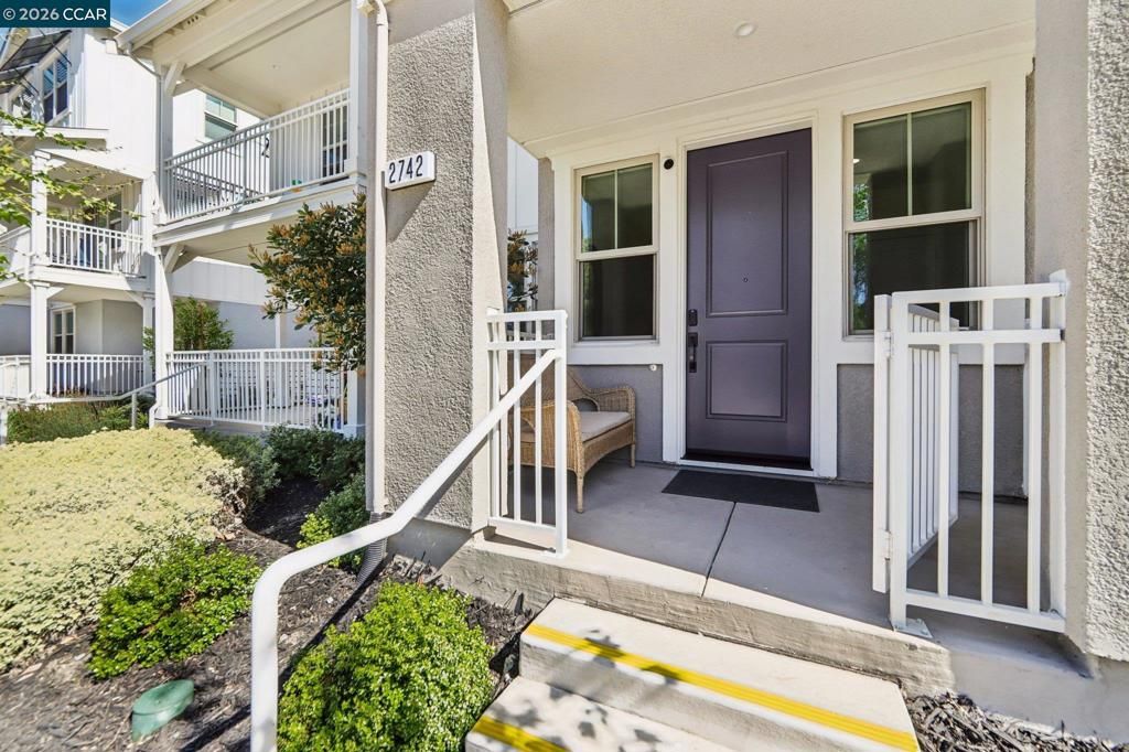 Photo of 2742 Jones Rd Rd, Walnut Creek, CA 94597 (MLS # 41127051)