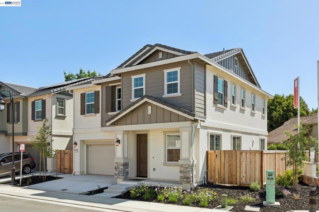 137 Creek View Cir