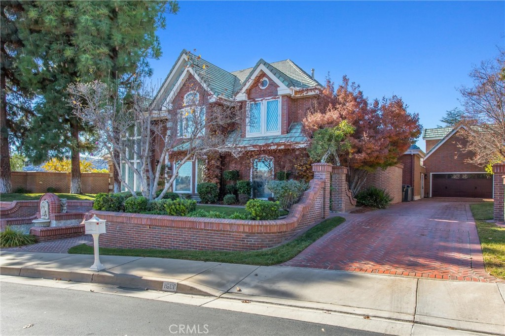 1608 Smiley Ridge