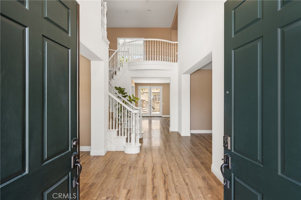 2437 N Eaton Court
