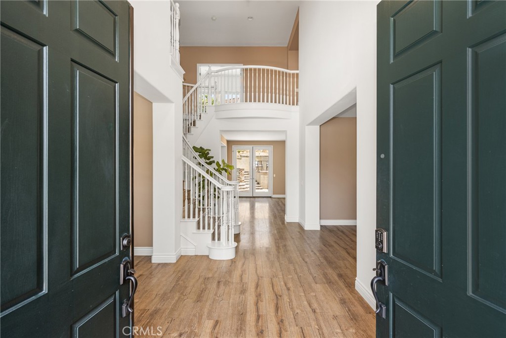 2437 N Eaton Court