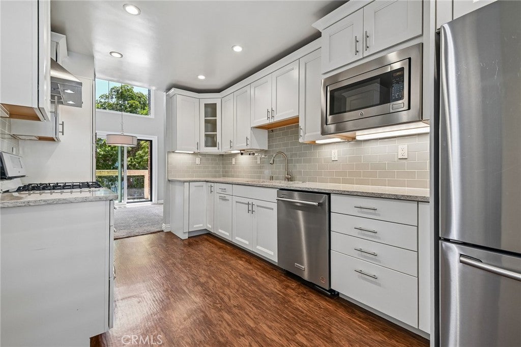 12321 Ocean Park Boulevard 14