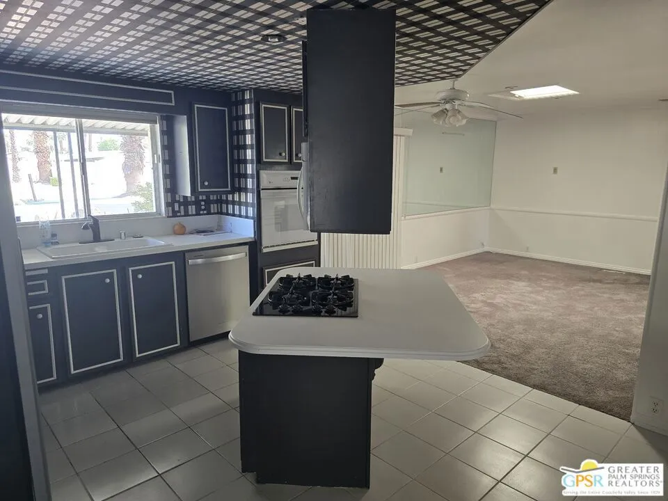 Palm Springs, California 92264, United States, 2 Bedrooms Bedrooms, ,2 BathroomsBathrooms,Residential,Active,180716