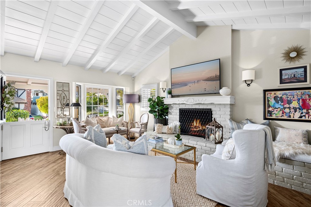 708 Orchid Avenue