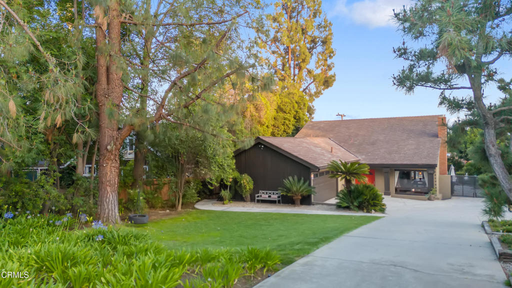 330 E Sierra Madre Boulevard