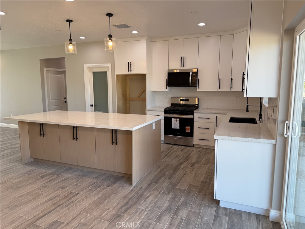 11182 Caribou Avenue