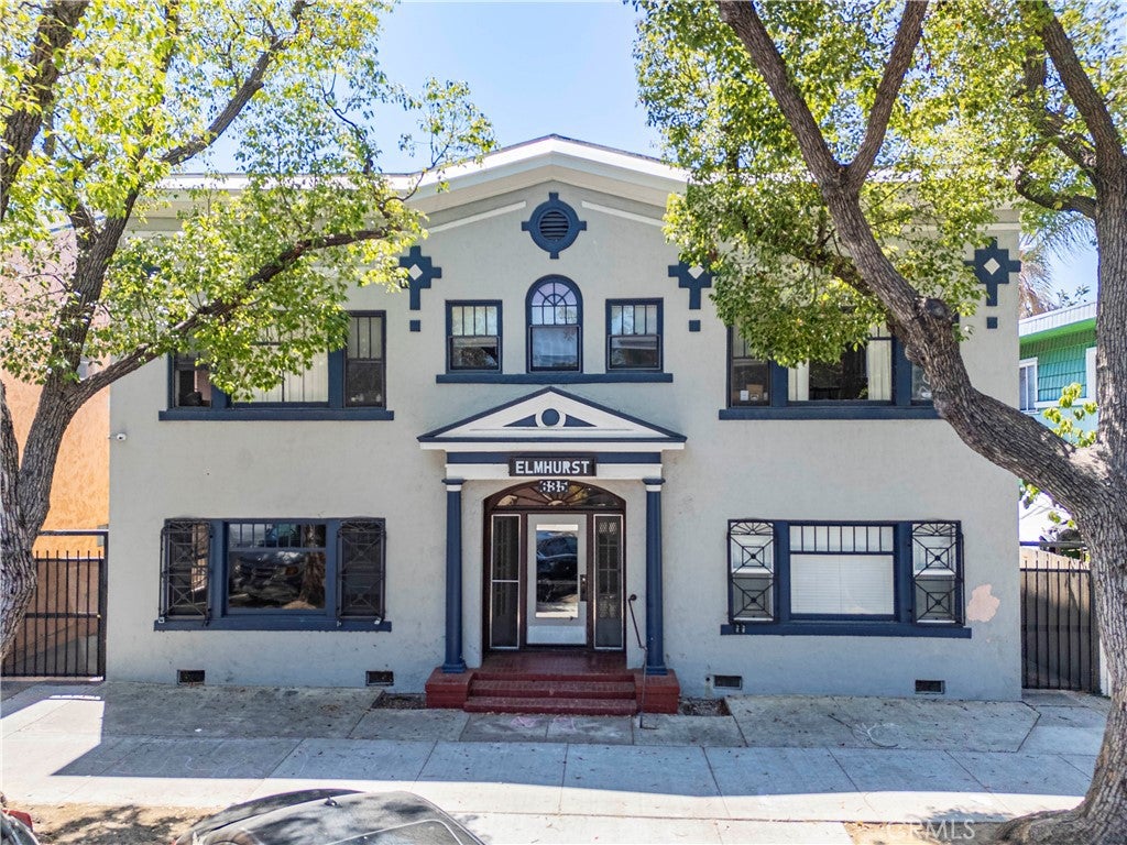 635 Elm Avenue 17
