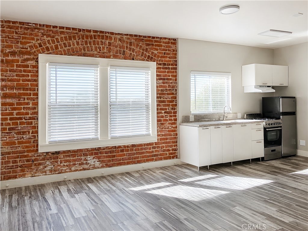 635 Elm Avenue