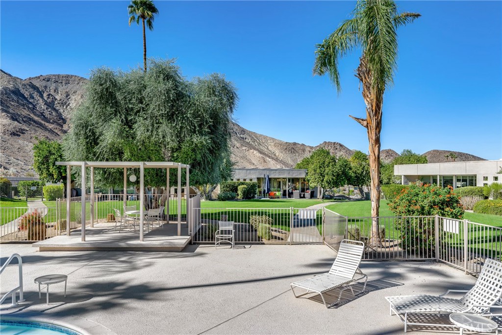 Sandpiper Palm Desert (32333) - Residential