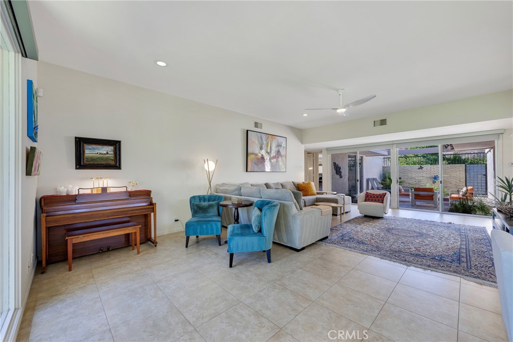 Sandpiper Palm Desert (32333) - Residential