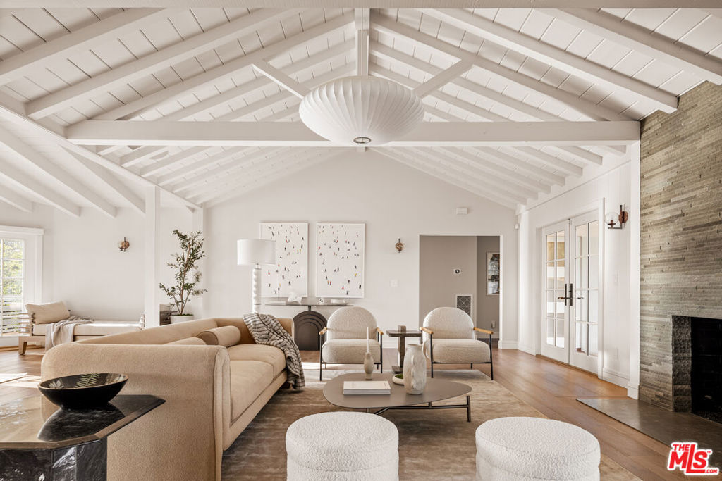 12417 Mulholland Drive