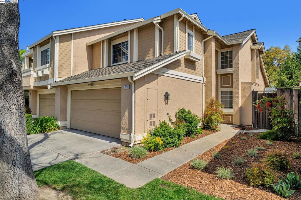 Properties 4 1549 Trimingham Drive