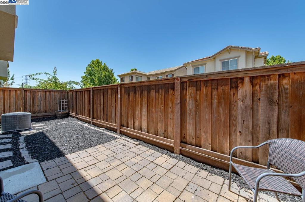 BRENTWOOD - Residential