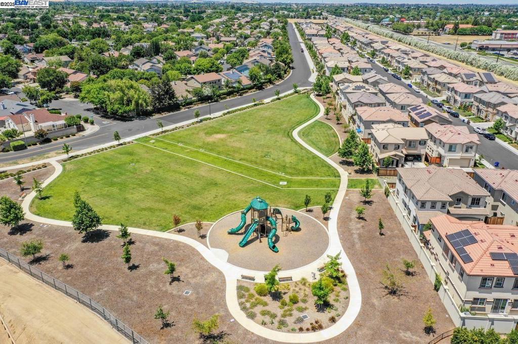 BRENTWOOD - Residential