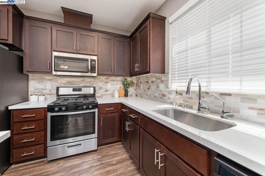 BRENTWOOD - Residential