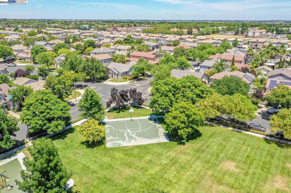 BRENTWOOD - Residential