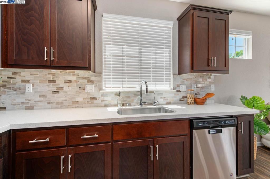 BRENTWOOD - Residential