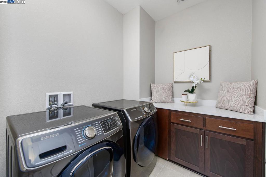 BRENTWOOD - Residential