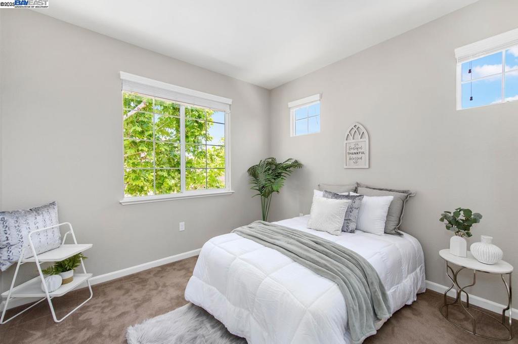 BRENTWOOD - Residential