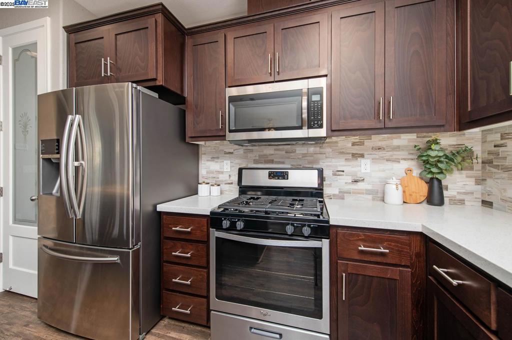 BRENTWOOD - Residential