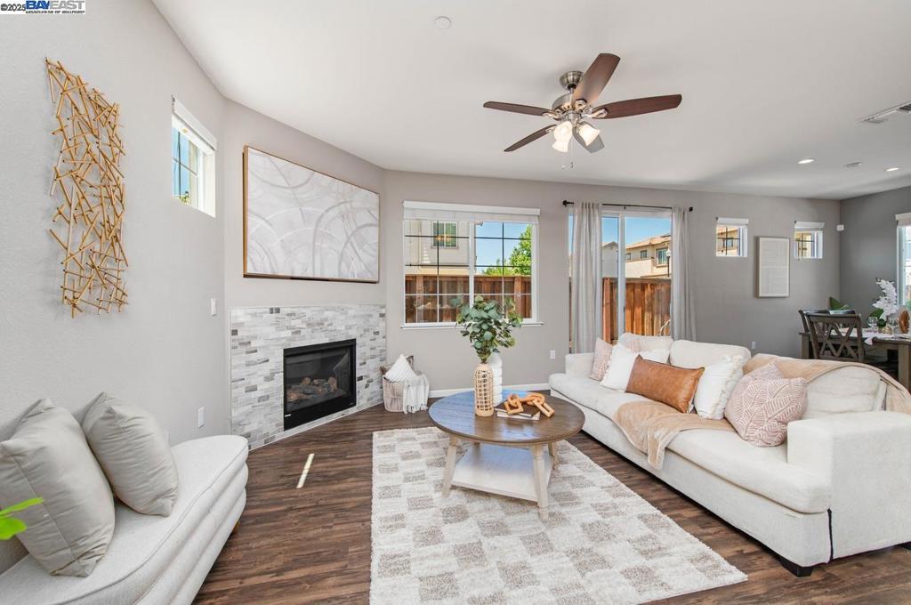 BRENTWOOD - Residential
