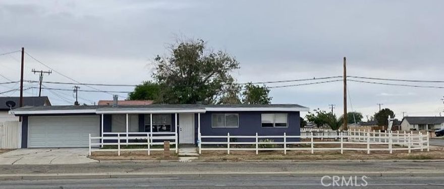 UPDATED HOME IN THE HEART OF CALIFORNIA CITY. PROPERTY OFFERS 3 BEDROOMS, 1 BATHROOM, REDONE KITCHEN WITH NEW COUNTER TOPS,

NEWLY PAINTED, NEW PLUMBING.

   

ZONING FOR THIS PROPERTY IS C3 (COMMERCIAL)