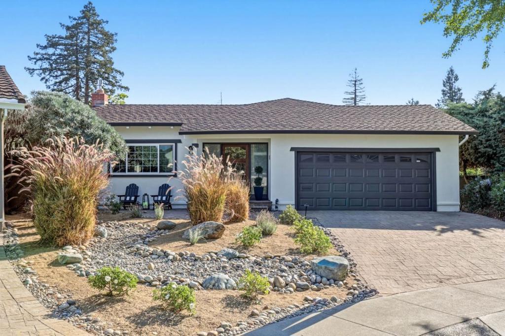 10 Darryl Drive