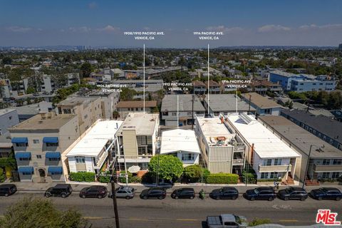 Photo of 1912 Pacific Avenue, Venice, CA 90291 (MLS # 25593451)