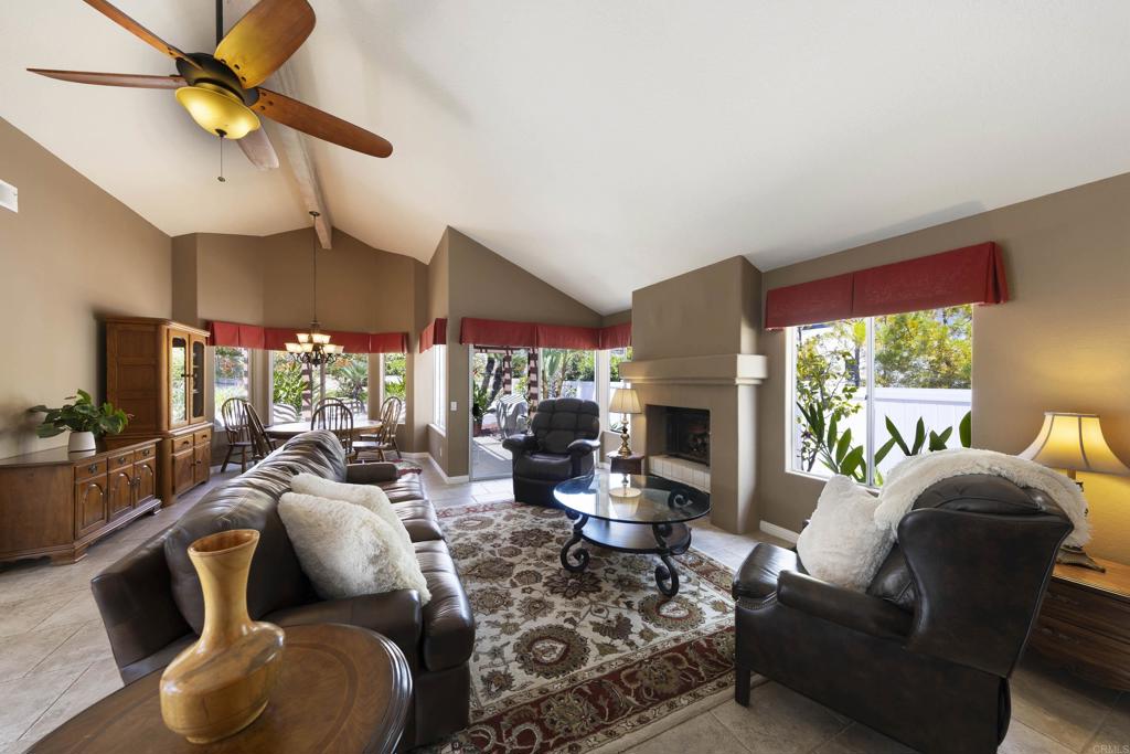 4044 Aeolia Way