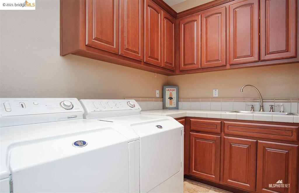 DELTA WATERFRONT ACCESS - Residential