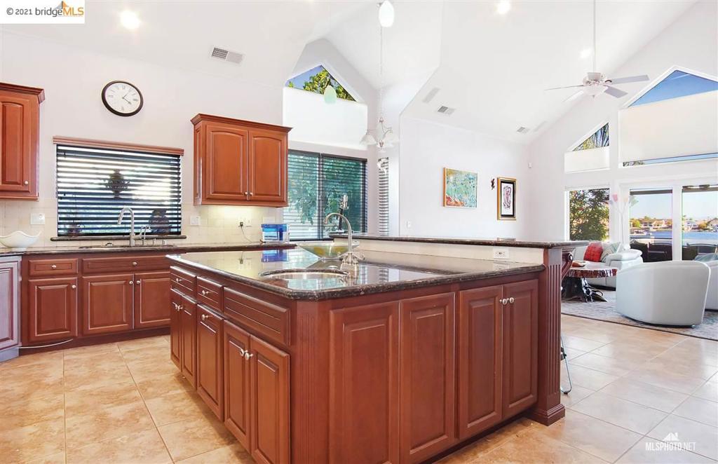 DELTA WATERFRONT ACCESS - Residential