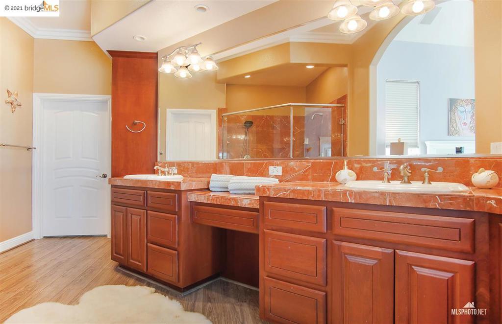 DELTA WATERFRONT ACCESS - Residential